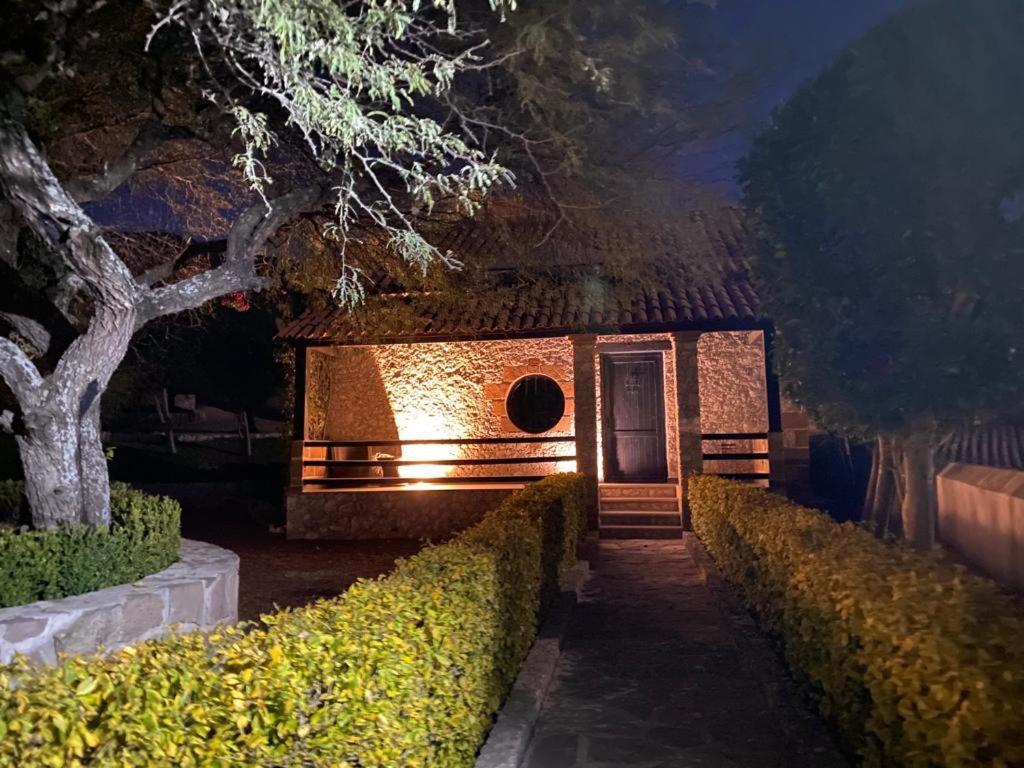 Cabanas, Suites Y Habitaciones Rancho San Jorge Берналь Экстерьер фото